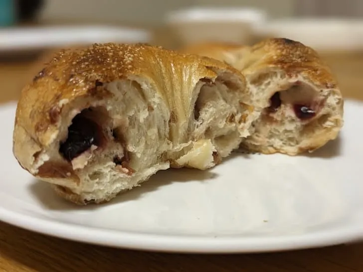 クランベリーベーグル断面図