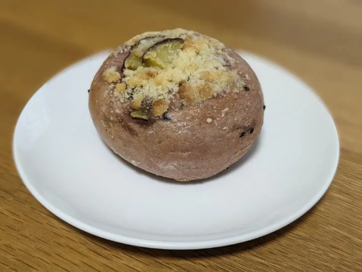 アトリエクルクマの大学芋クランブルベーグル