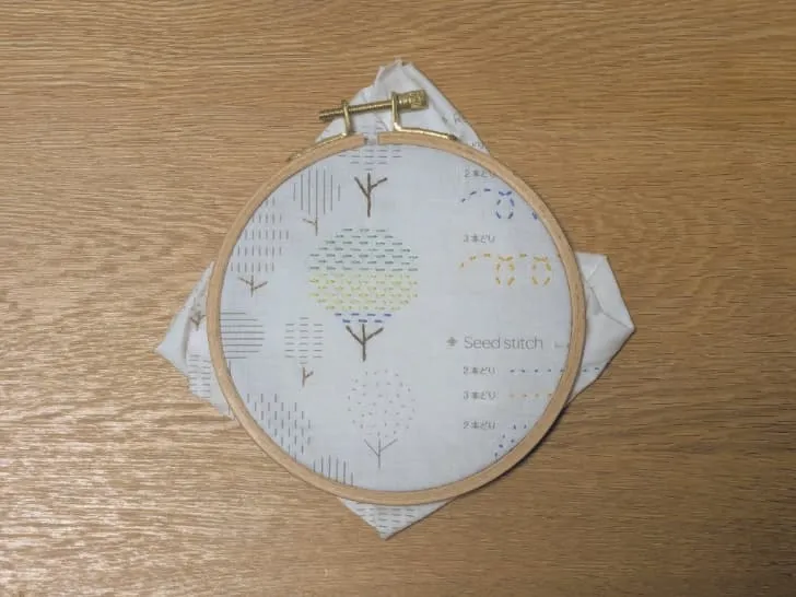 フランス刺繡の練習中